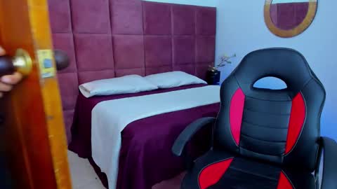 Snapshot of bakii_hanma chatting on March 29, 3:50 am Bakii Hanma online show from March 29, 3:50 am