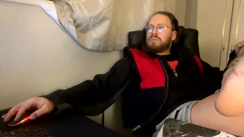 balliboigamer online show from December 2, 6:43 pm