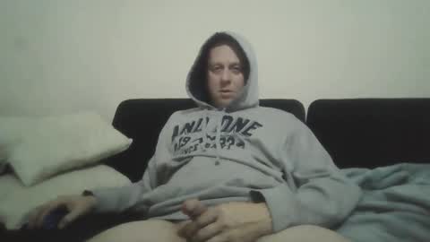 Snapshot of ballzrockwell chatting on December 17, 4:53 pm ballzrockwell online show from December 17, 4:53 pm