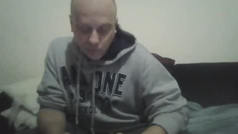 Snapshot of ballzrockwell chatting on December 24, 11:00 pm ballzrockwell online show from December 24, 11:00 pm