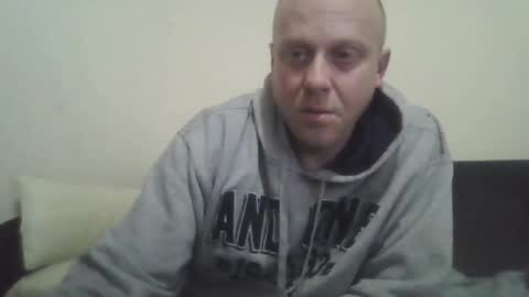 Snapshot of ballzrockwell chatting on December 25, 2:03 am ballzrockwell online show from December 25, 2:03 am