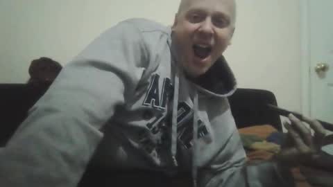 Snapshot of ballzrockwell chatting on September 16, 3:18 am ballzrockwell online show from September 16, 3:18 am