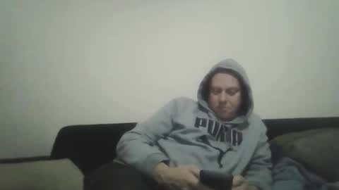 Snapshot of ballzrockwell chatting on November 25, 2:33 am ballzrockwell online show from November 25, 2:33 am