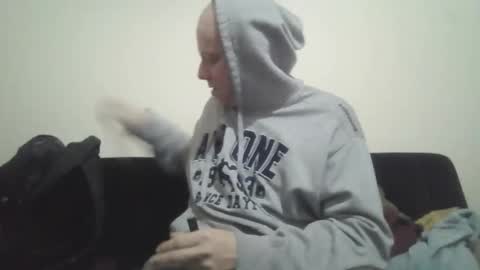 Snapshot of ballzrockwell chatting on February 6, 3:59 pm ballzrockwell online show from February 6, 3:59 pm