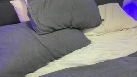 Snapshot of baloualou chatting on March 8, 4:45 am C2C online show from March 8, 4:45 am