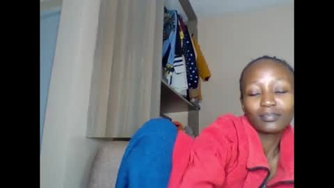 Snapshot of bambi_bunnie chatting on June 6, 11:20 pm Bambi online show from June 6, 11:20 pm