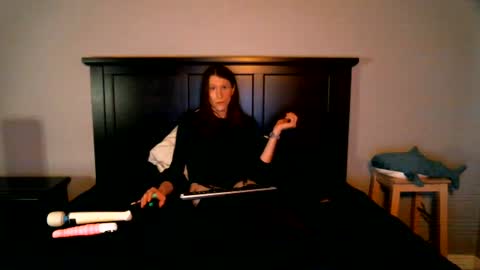 Snapshot of bambi_nova chatting on August 6, 12:12 am Bambi online show from August 6, 12:12 am