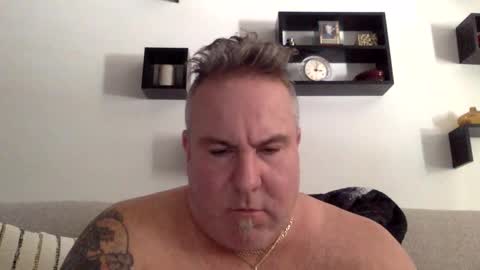 banana5289 online show from February 10, 8:00 pm