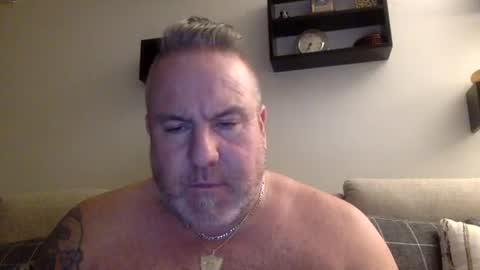 Snapshot of banana5289 chatting on January 18, 11:36 am banana5289 online show from January 18, 11:36 am