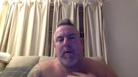 Snapshot of banana5289 chatting on February 22, 9:52 am banana5289 online show from February 22, 9:52 am