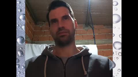 Snapshot of banana_argen_15 chatting on December 9, 1:40 am Ezequiel online show from December 9, 1:40 am