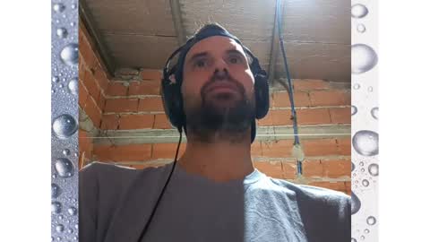 Snapshot of banana_argen_15 chatting on December 24, 1:59 am Ezequiel online show from December 24, 1:59 am