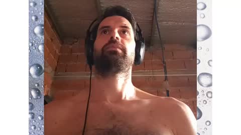 Snapshot of banana_argen_15 chatting on January 1, 9:31 pm Ezequiel online show from January 1, 9:31 pm