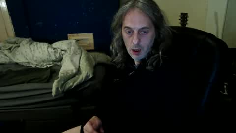 Snapshot of bangintoleather chatting on April 26, 2:09 am bangintoleather online show from April 26, 2:09 am