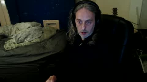 Snapshot of bangintoleather chatting on May 15, 2:51 am bangintoleather online show from May 15, 2:51 am