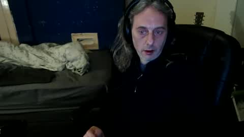 Snapshot of bangintoleather chatting on May 22, 2:19 am bangintoleather online show from May 22, 2:19 am