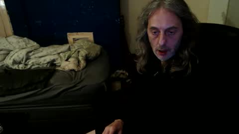 Snapshot of bangintoleather chatting on June 7, 1:54 am bangintoleather online show from June 7, 1:54 am