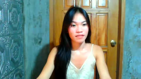 baninay810654 online show from June 27, 10:59 pm