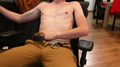 Snapshot of banzal chatting on October 9, 10:13 am banzak online show from October 9, 10:13 am