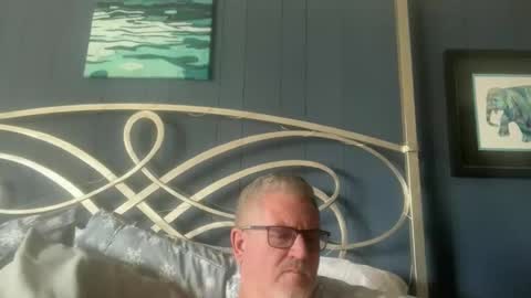 Snapshot of bapeter218 chatting on December 13, 8:25 pm bapeter218 online show from December 13, 8:25 pm