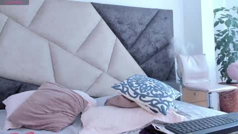 Snapshot of barbaraknox_ chatting on January 13, 3:04 pm Barbara online show from January 13, 3:04 pm