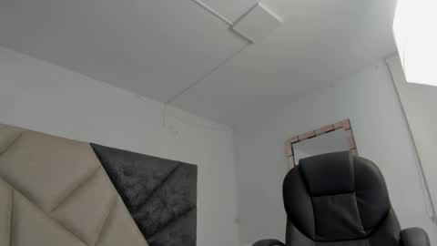 Barbara  online show from April 8, 11:54 am