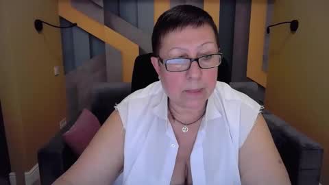 barbaraturners online show from December 16, 1:53 am