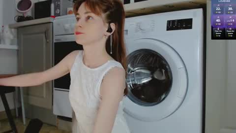 Amina online show from September 24, 4:54 pm