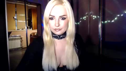 Victoria online show from June 18, 3:40 am