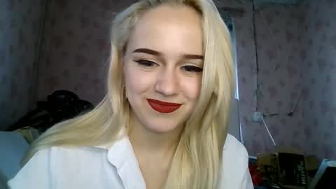 Snapshot of barbie___girl chatting on November 15, 12:56 pm barbie___girl online show from November 15, 12:56 pm