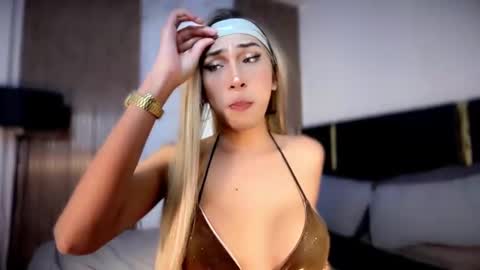 Snapshot of barbie_aiko chatting on February 6, 6:40 am A I K O online show from February 6, 6:40 am