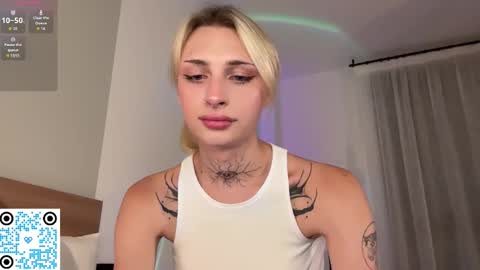 Snapshot of barbie_bi chatting on September 14, 7:46 pm My name is Molly. Please say hello I like talking to you. If you have any wishes or obscene desires please use the tip menu online show from September 14, 7:46 pm