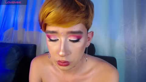 Snapshot of barbie_boy_ chatting on January 27, 7:35 am I work from home this is my room 3 online show from January 27, 7:35 am