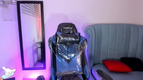 Snapshot of barbie_boy_ chatting on January 18, 1:59 pm I work from home this is my room 3 online show from January 18, 1:59 pm