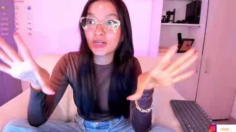 Snapshot of barbie_brunette3 chatting on October 17, 3:42 am  independet model online show from October 17, 3:42 am