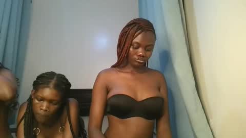 queen online show from December 5, 12:19 am