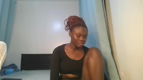 queen online show from December 16, 7:08 pm