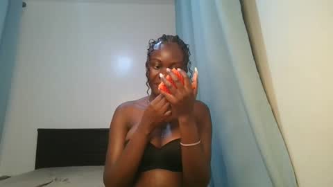 Snapshot of barbie_queen2 chatting on February 2, 8:51 pm queen online show from February 2, 8:51 pm