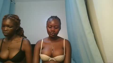 Snapshot of barbie_queen2 chatting on February 17, 8:59 pm queen online show from February 17, 8:59 pm