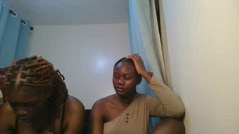 Snapshot of barbie_queen2 chatting on March 6, 4:09 am queen online show from March 6, 4:09 am