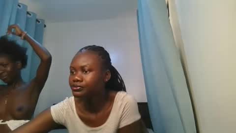 Snapshot of barbie_queen2 chatting on March 28, 9:42 am queen online show from March 28, 9:42 am