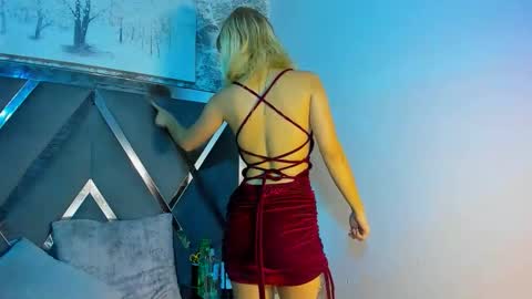 Snapshot of barbieambarx chatting on January 16, 3:27 pm Barbie online show from January 16, 3:27 pm