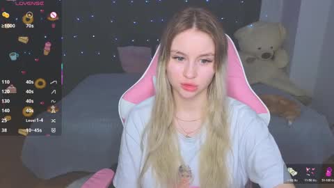 Eva online show from March 31, 3:56 pm