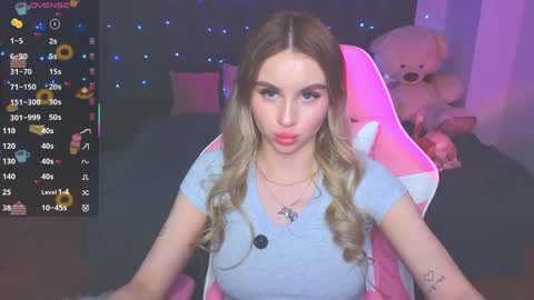 Snapshot of barbieee_doll chatting on April 20, 12:52 pm Eva online show from April 20, 12:52 pm