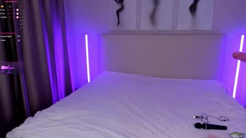  Emma online show from November 6, 8:32 pm