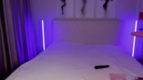 Snapshot of barbielina_ chatting on May 12, 8:06 pm Emma online show from May 12, 8:06 pm