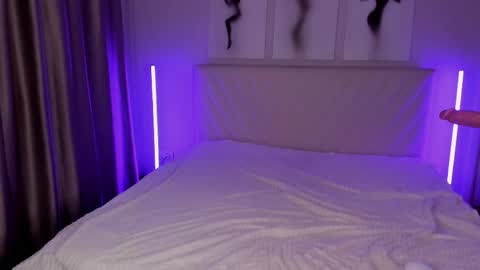 Snapshot of barbielina_ chatting on June 3, 8:25 pm Emma online show from June 3, 8:25 pm