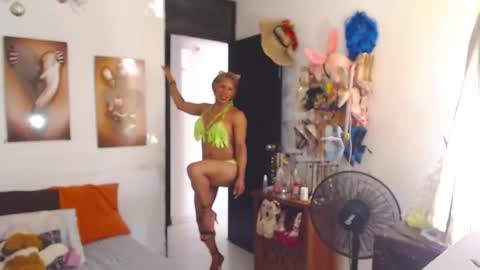 bardotbigcocktsx online show from February 26, 5:34 pm