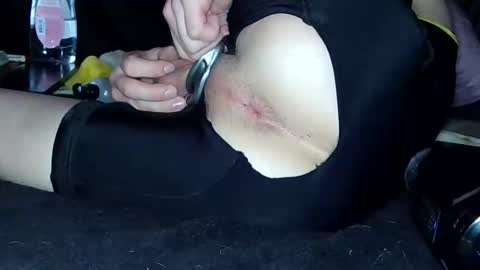 Sjjsjaj online show from April 25, 9:23 am