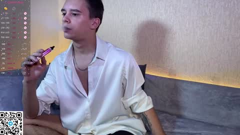 Snapshot of barney_kevin chatting on December 17, 7:04 pm Fansly Barney and Kevin T online show from December 17, 7:04 pm